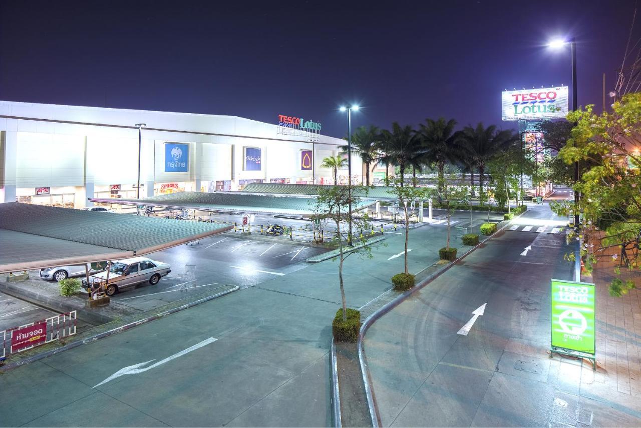 ホテル Gems Park Don Mueang Airport And Bts バンコク都 エクステリア 写真